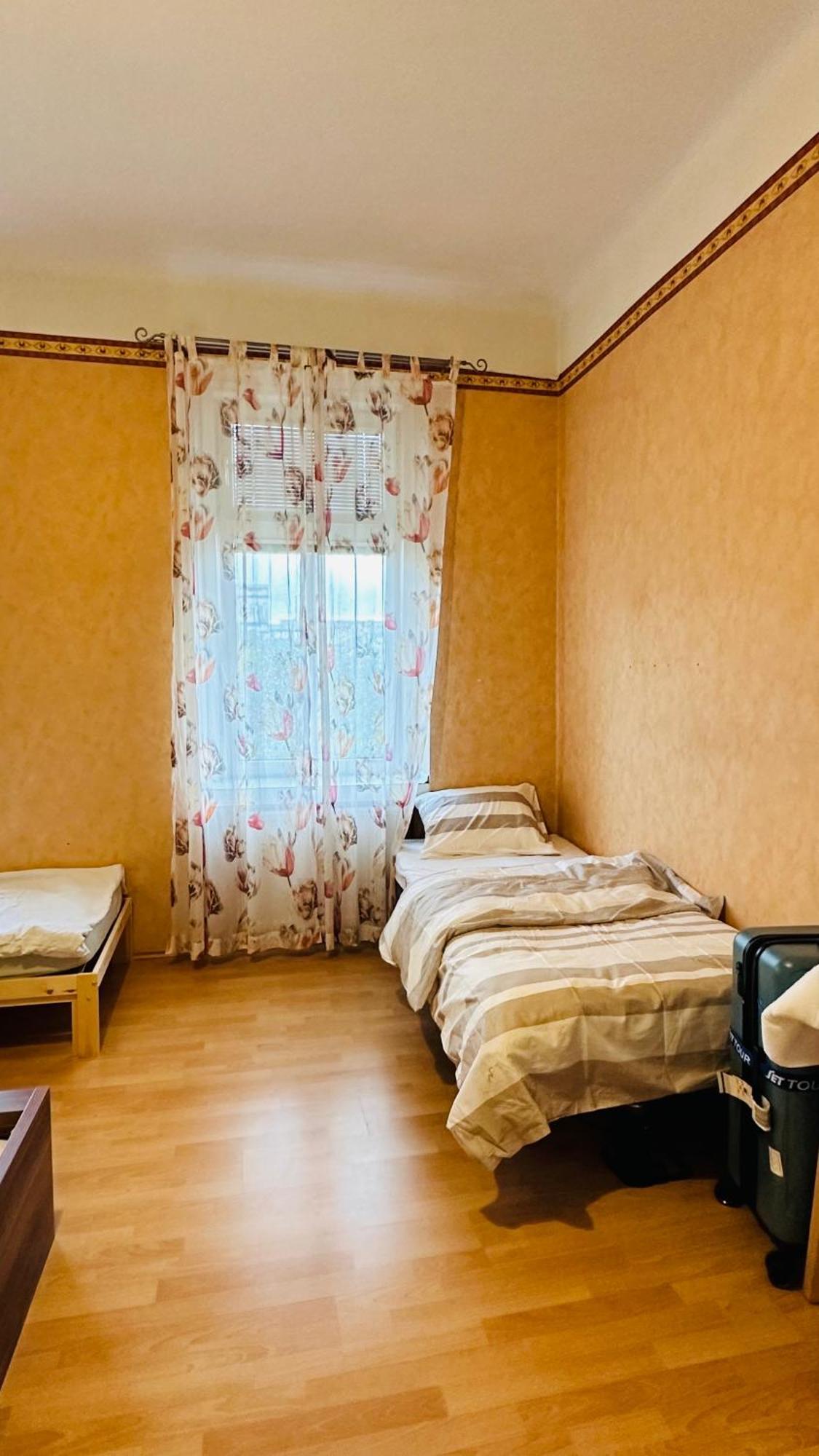Hostal Meqren *